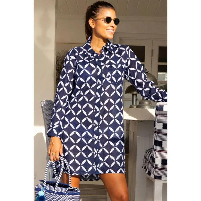 Aspiga Saffron Organic Cotton Beach Shirt In Navy White