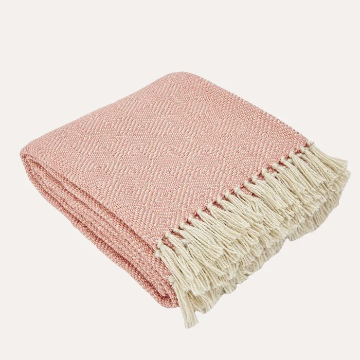 Diamond Throw Coral