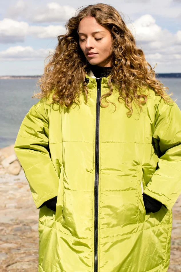 Sittingsuit, the wearable blanket, Lima