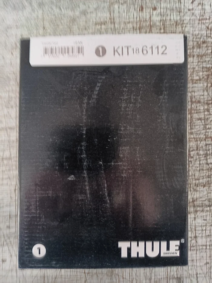 Thule Roof Bar Fitting Kit for Flush-mounted Roof Rails 186112 4 Pack